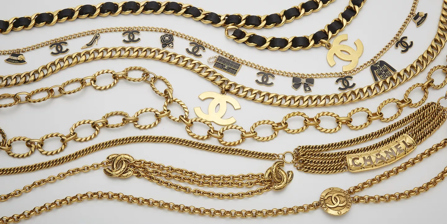 01_ChanelChainBelts_Banner_13